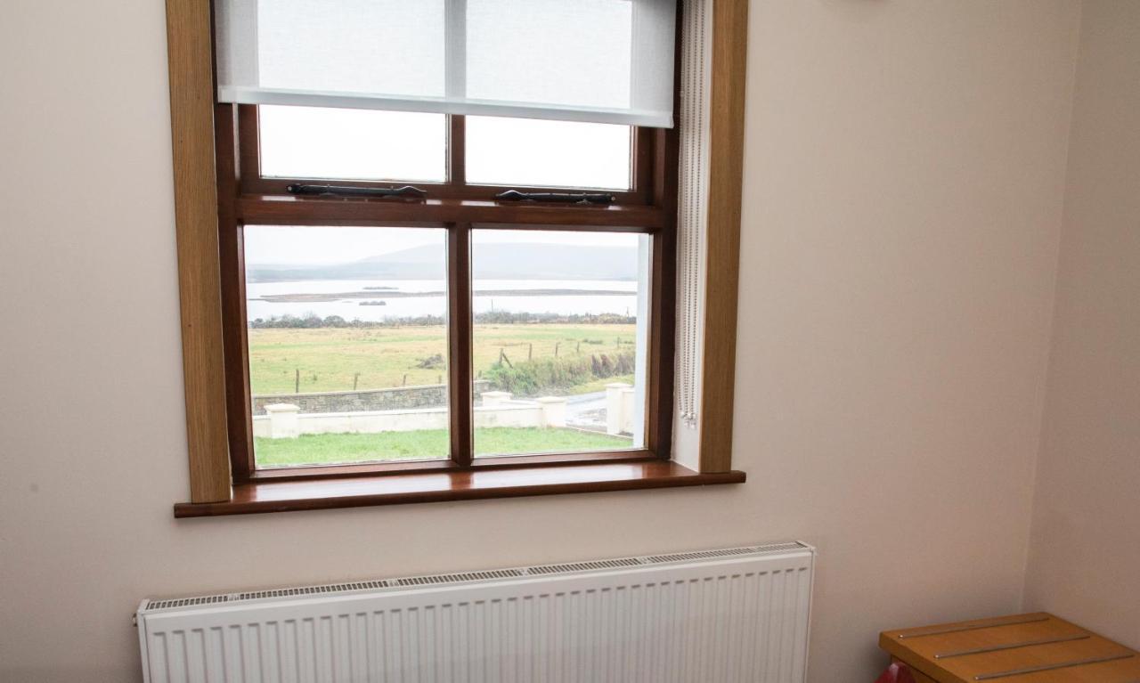 3 Bed Renovated Cottage Carramore Lake, Belmullet Ballina  Ngoại thất bức ảnh